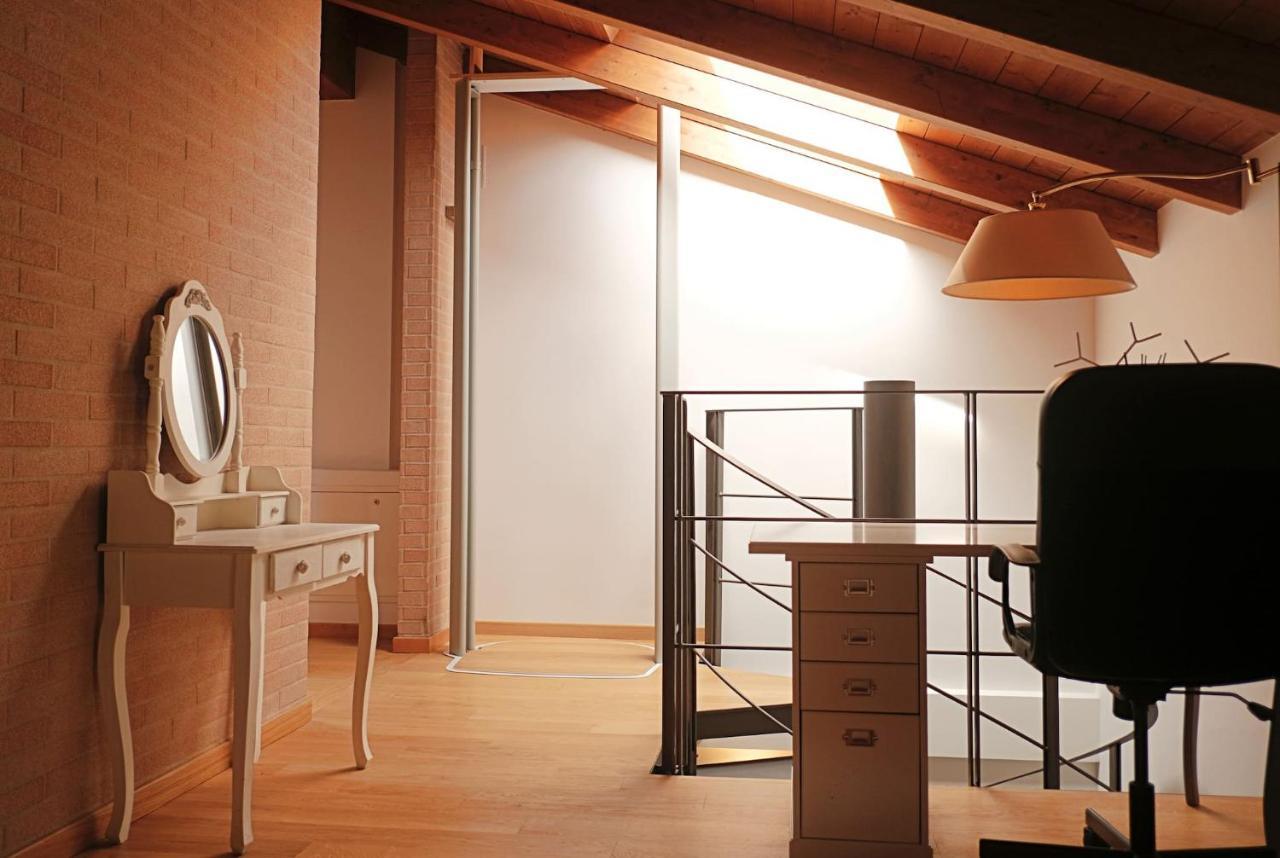 Modern Split-level Loft With Garden Near Fondazione Prada By Rentopolis * Mailand
